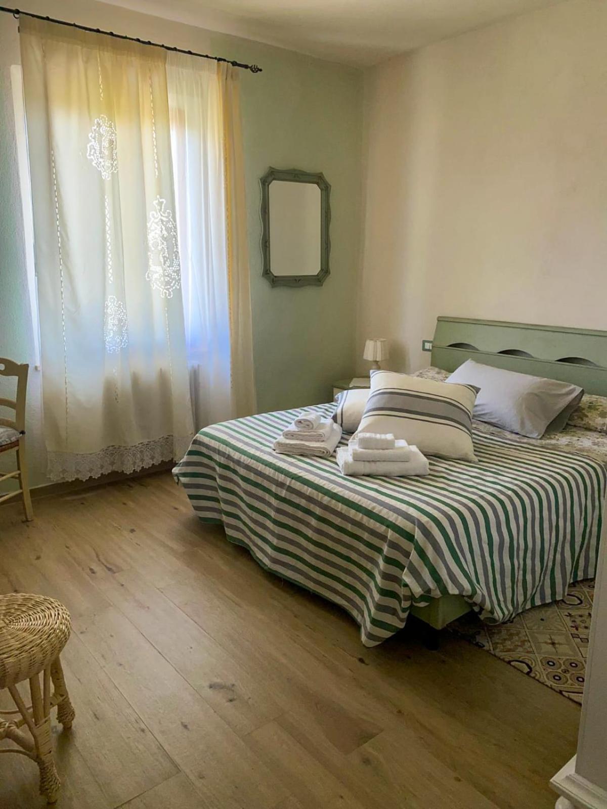 I Due Cipressi Guest House Torrenieri Bagian luar foto
